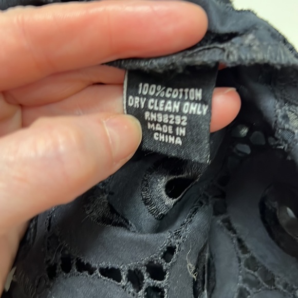 NWOT Tibi Lace Pattern Open Front Cropped Jacket. Black. Lasercut. Size small. - Picture 5 of 8